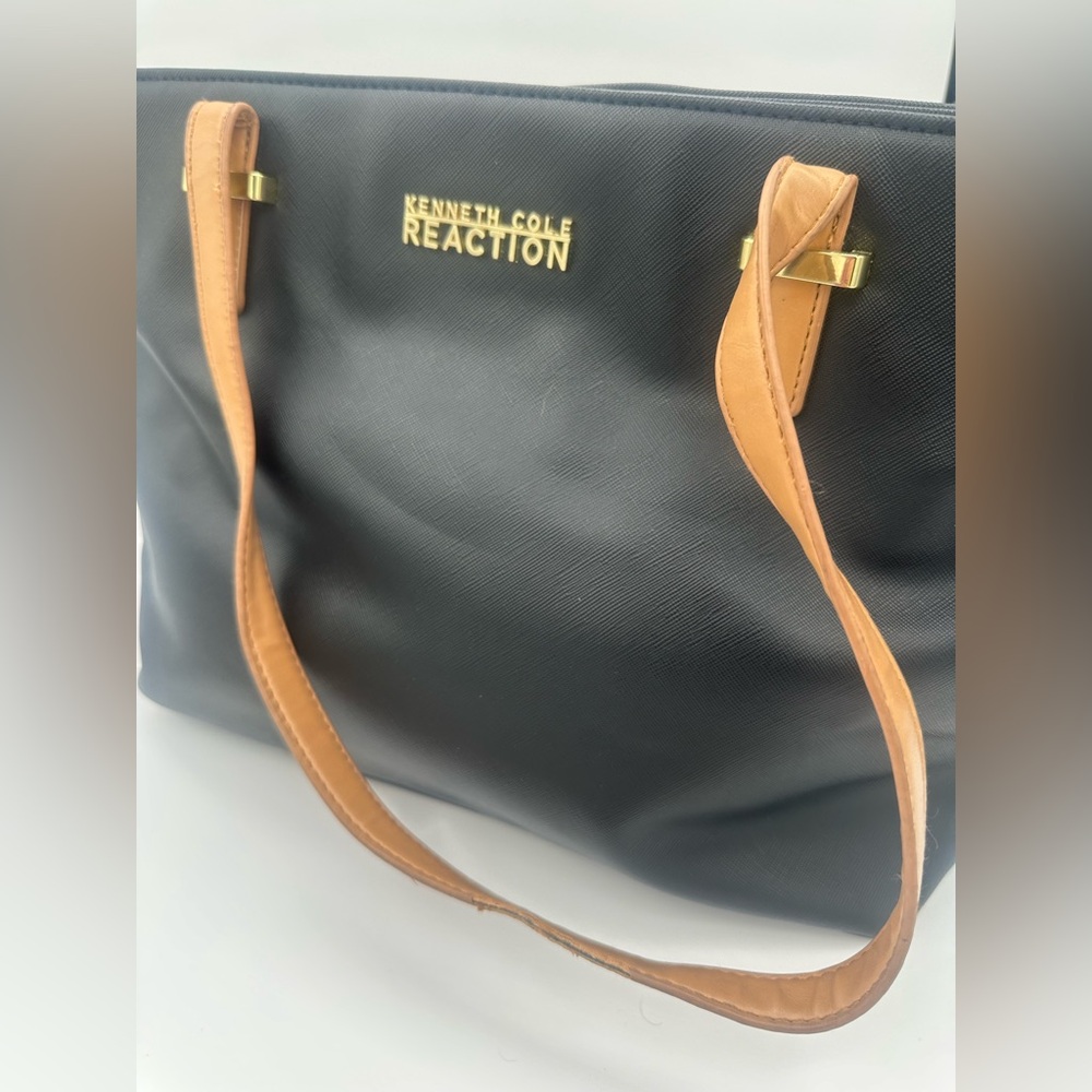 Kenneth Cole Reaction Black Tote Bag with Tan Straps ❤️❤️❤️